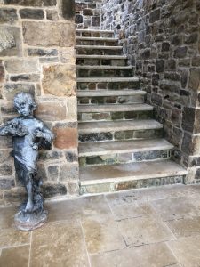 Lyon French limestone as stair treads